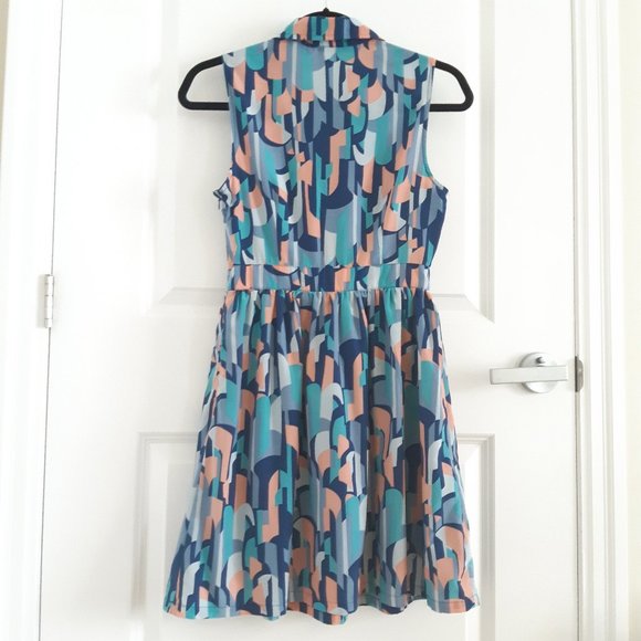 Collared high waist dress in abstract print S/P - Picture 2 of 11
